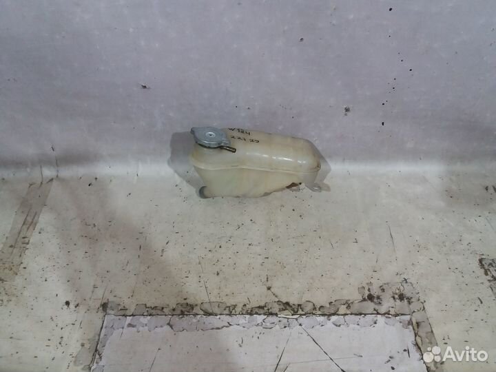 Mercedes W124 Бачок расширительный 22729