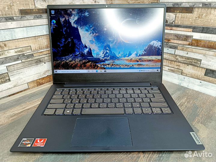 Ультрабук Lenovo на Ryzen 7