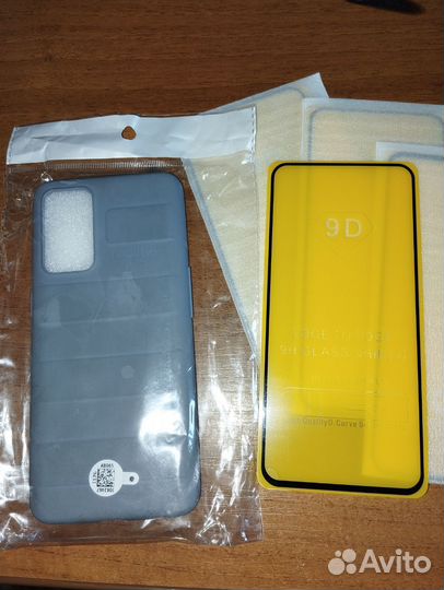 Защитное стекло и чехол