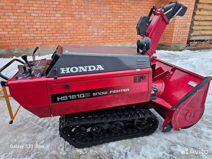 Снегоуборшик honda HS1810z