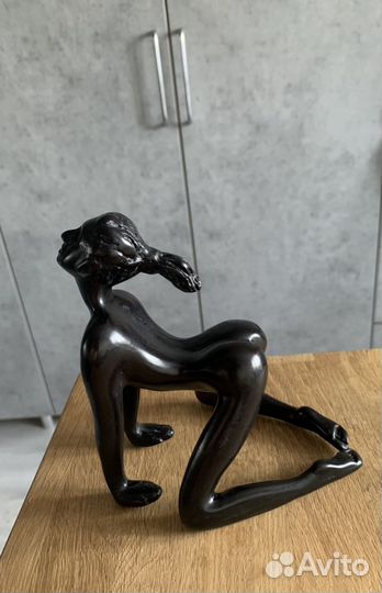 Статуэтка девушки из Таиланда