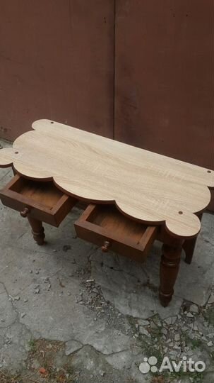 Антикварный столик