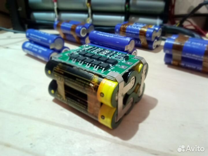 Литий-ионый аккумулятор 11.1v 6100mAh