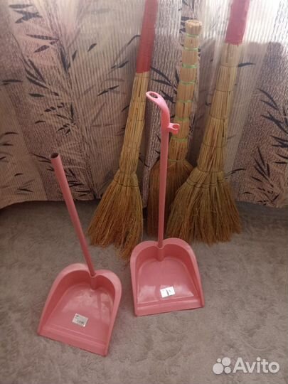 Веник и совок