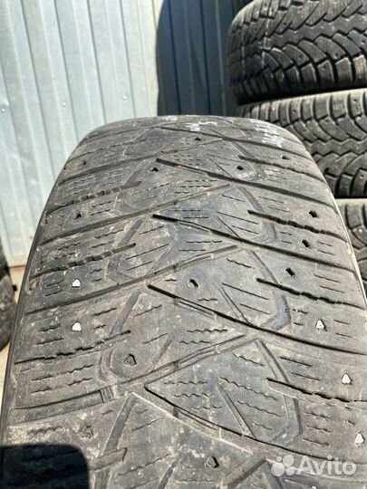 Dunlop Ice Touch 215/55 R17 94T