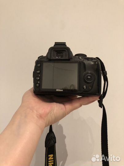 Зеркальный фотоаппарат nikon d3000