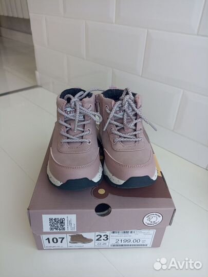 Ботинки для девочки tombi 23