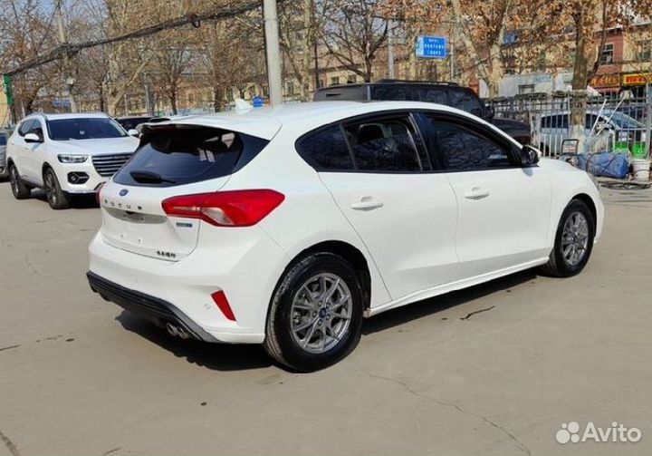 Ford Focus 1.0 AT, 2020, 17 200 км