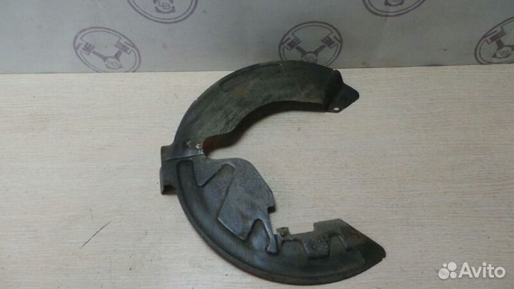 Щиток опорный передний левый передний левый