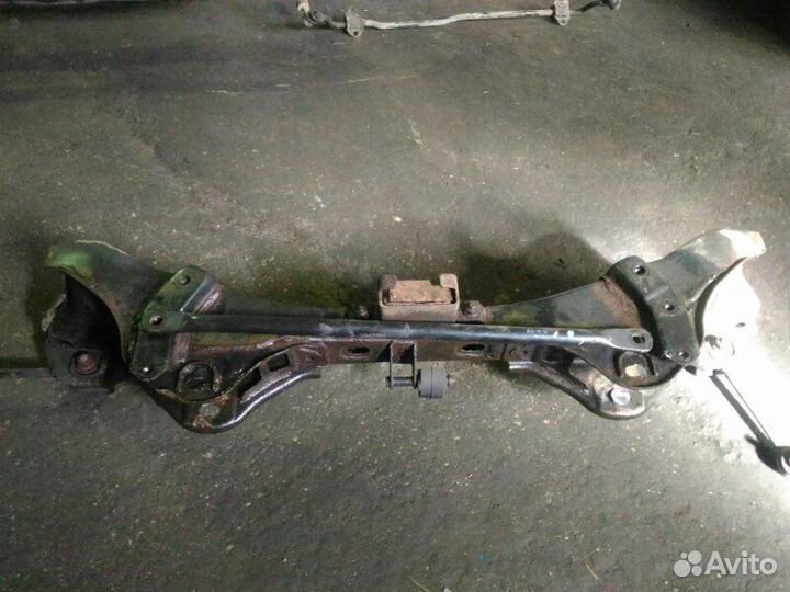 Подрамник задний Hyundai I40 универсал D4FD