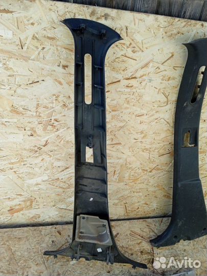 Пластик салона Renault Sr седан K7MF710 2010