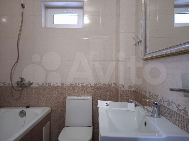 2-к. квартира, 60 м², 1/3 эт.