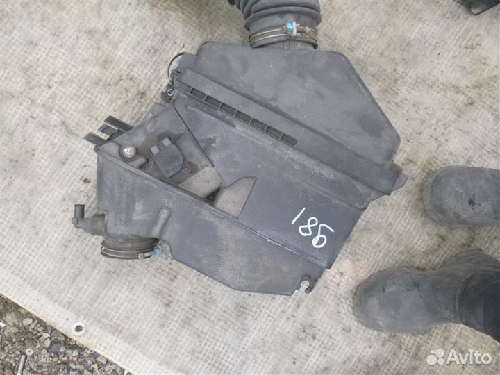 Корпус воздушного фильтра Toyota 4Runner GRN210