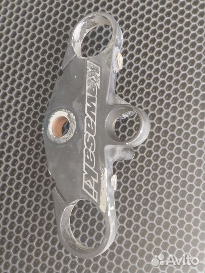 Kawasaki zx7r, zx7, ZX750P Верхняя траверса