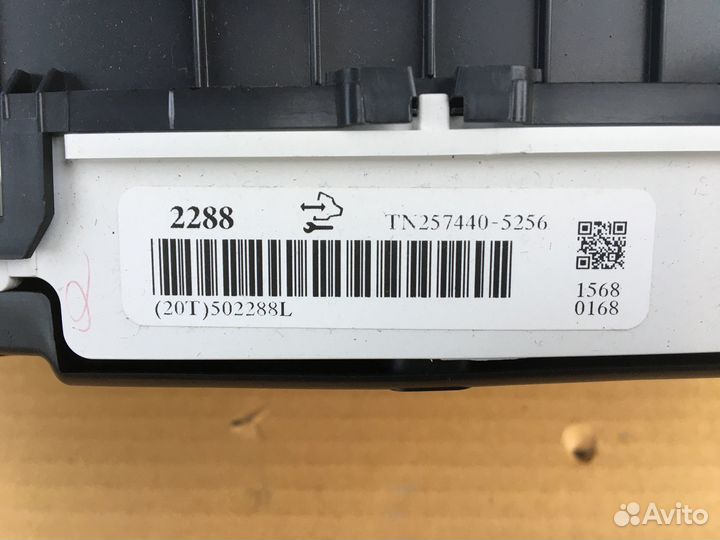 Приборная панель Cadillac Escalade III 06-14