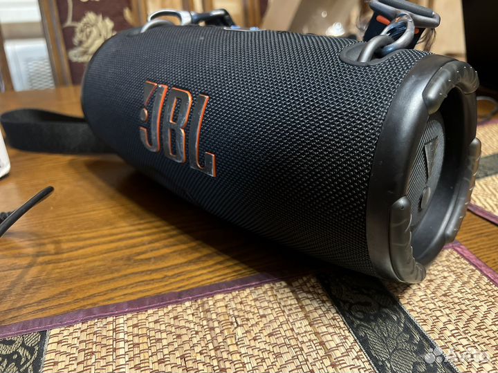 Колонка jbl xtreme 3