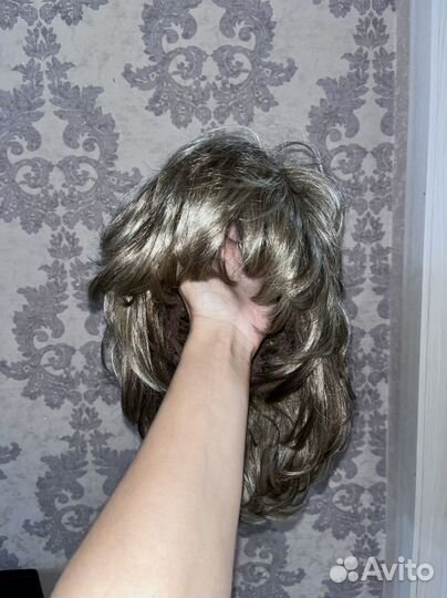 Парик каскад