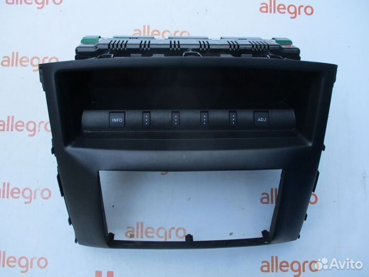 Дисплей информационный Mitsubishi Pajero Montero 4