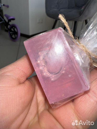 Мыло ручной работы с подарком