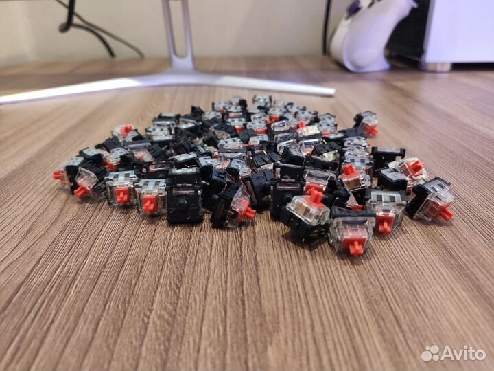 Свитчи, стабилизаторы и кейкапы для клавиатуры