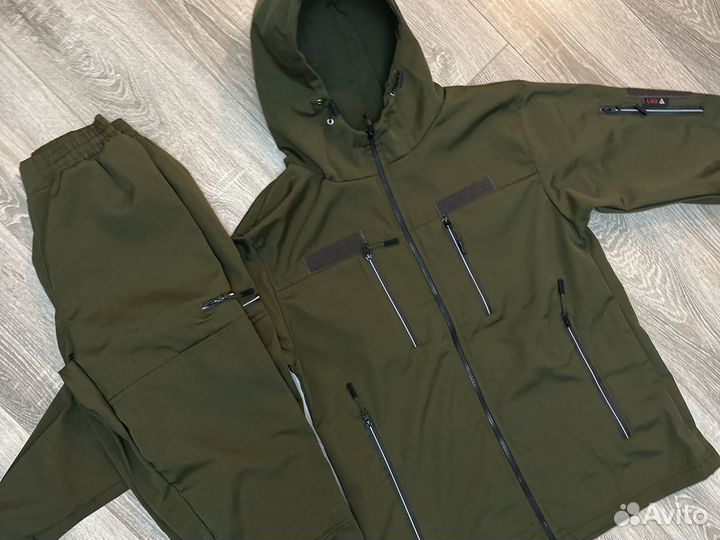 Костюмы летние 