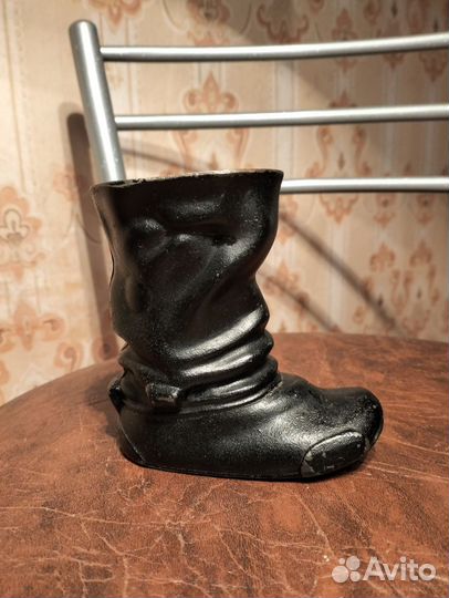 Чугунная пепельница,карандашница