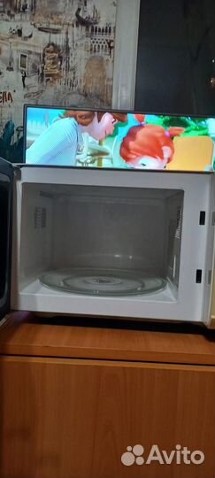 Микроволновая печь Elenberg