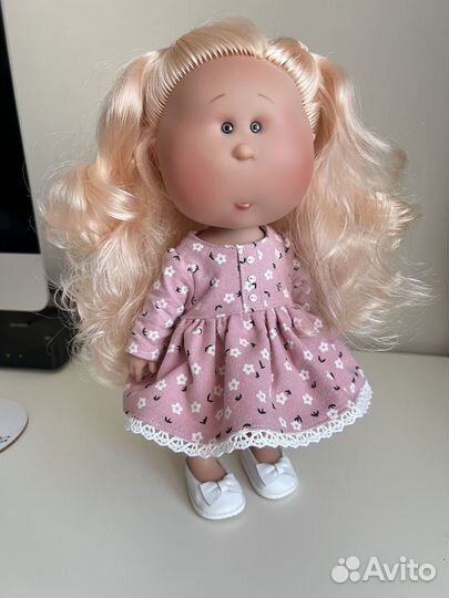 Кукла Nines D'Onil Mia шарнирная, новая