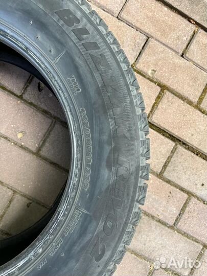 Bridgestone Blizzak Revo2 225/60 R16