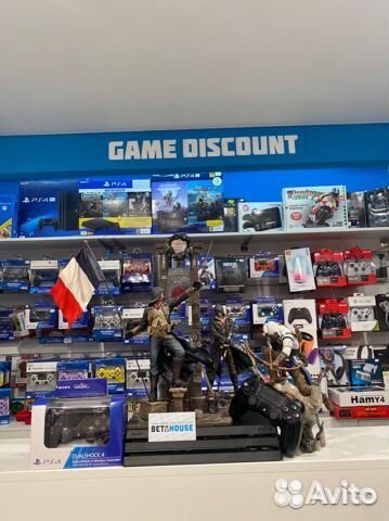 Sony PS4 Pro + Power Bank Apple + наушники