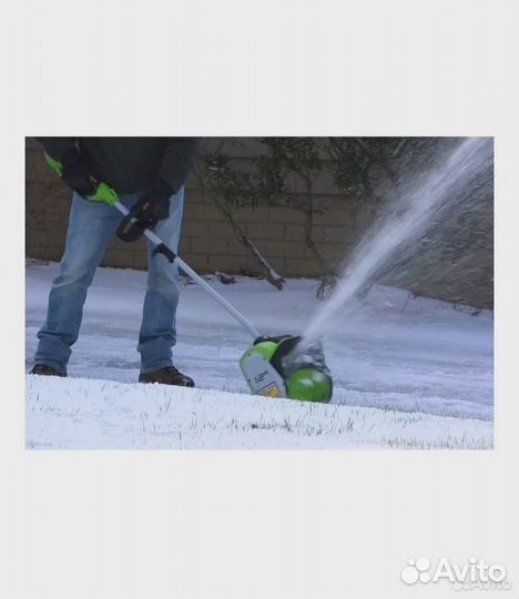 Снегоуборщик аккумуляторный Greenworks