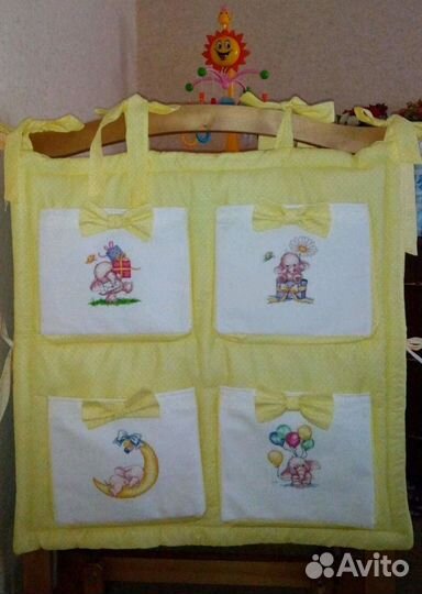 Органайзер на кроватку