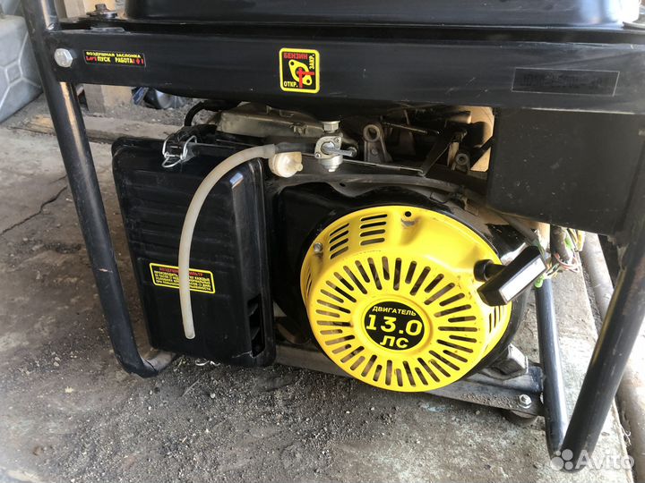 Бензиновый генератор Huter 6500L