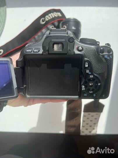 Зеркальный фотоаппарат canon 600d