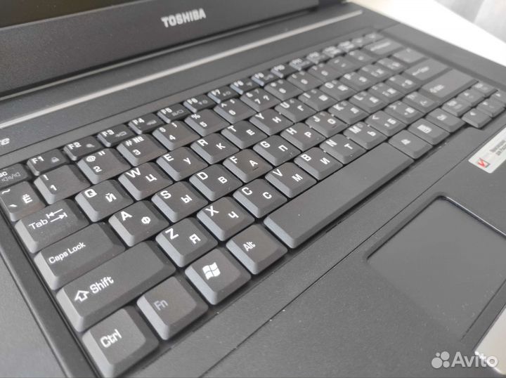 Toshiba Satellite L30-134 на запчасти