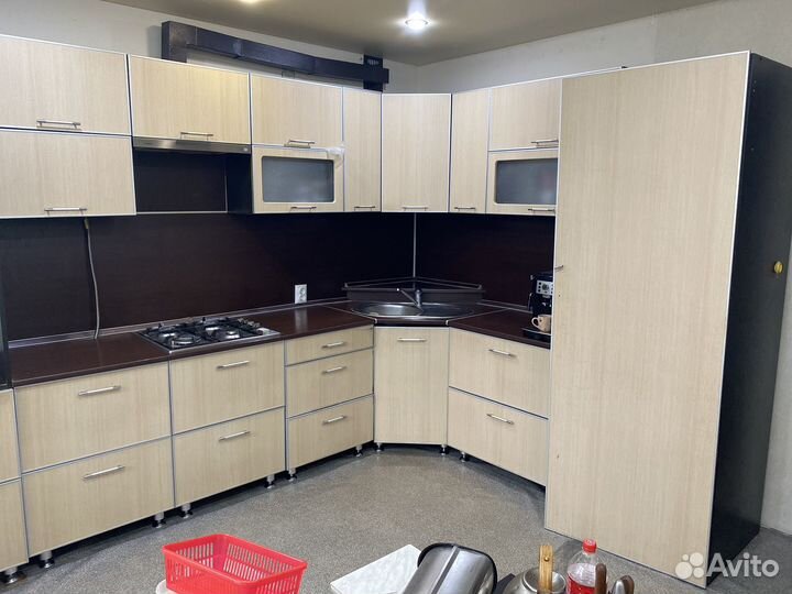 Кухонный гарнитур