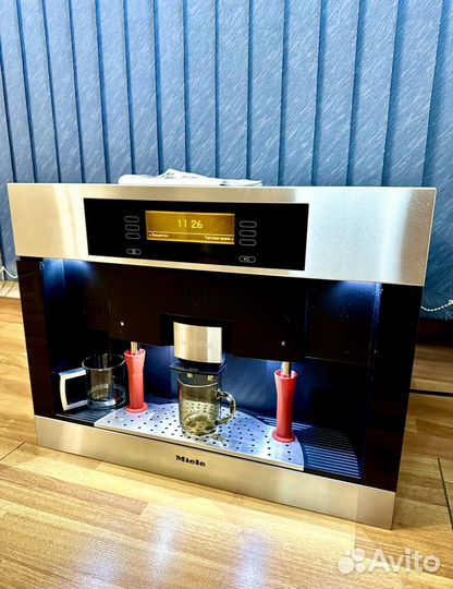 Miele Автоматическая встраиваемая кофемашина