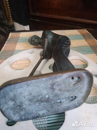 Бронзовая Статуэтка Гольфиста из Кипра