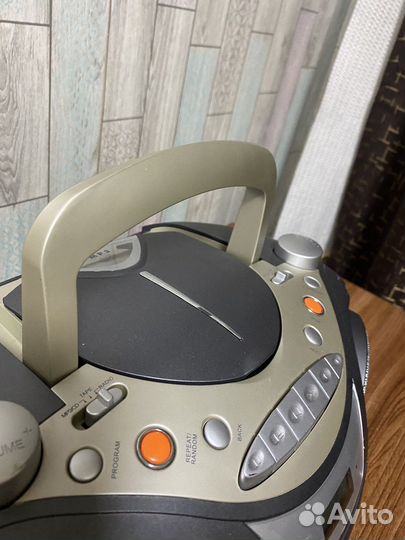 Магнитофон