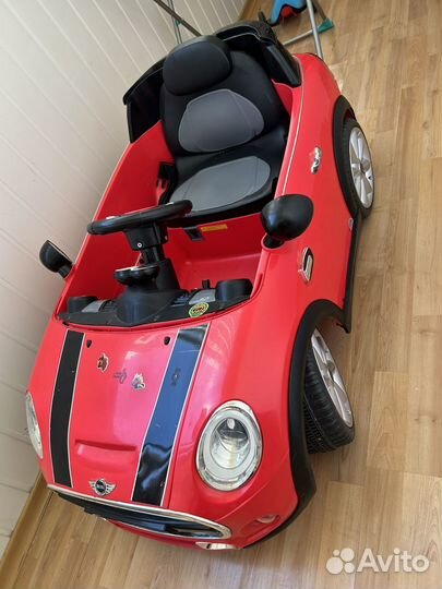 Детский электромобиль