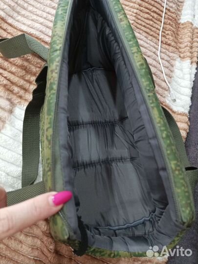 Переноска для маленьких собак и кошек