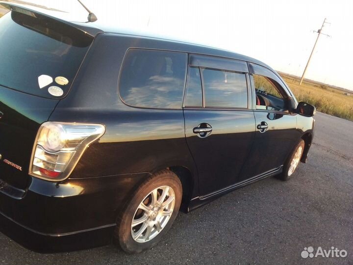 Toyota Corolla Fielder 1.5 CVT, 2011, 180 000 км