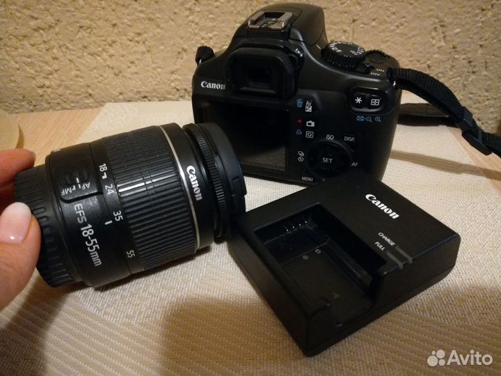 Зеркальный фотоаппарат