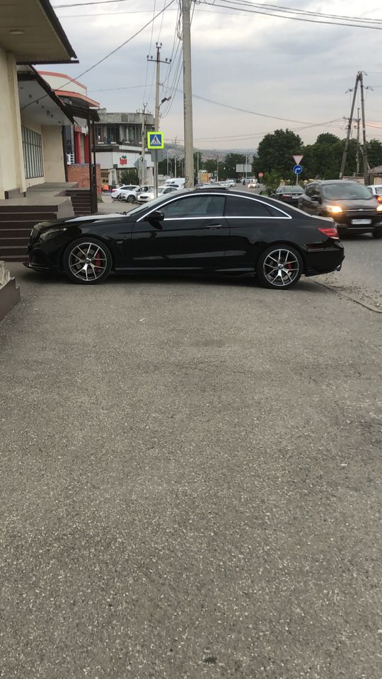 Mercedes-Benz E-класс: фото владельца