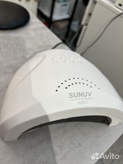 Лампа для сушки ногтей