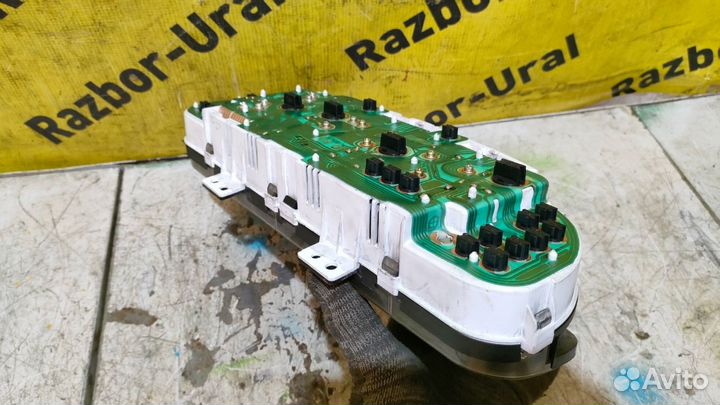 Панель приборов дизель Kia Карнивал 1