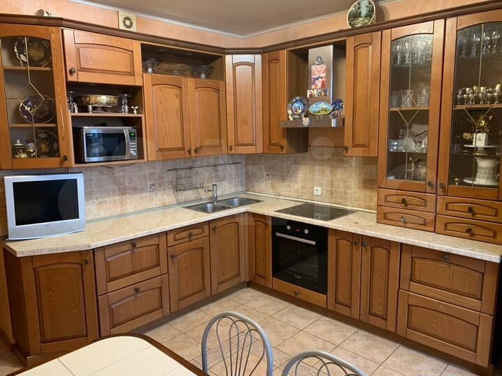 3-к. квартира, 90 м², 12/17 эт.