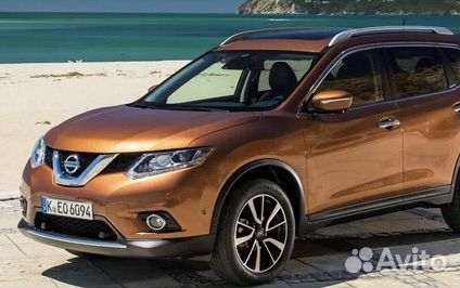 Продам стекло фар Nissan X-trail T32