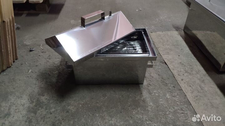 Коптильня домиком с гидрозатвором