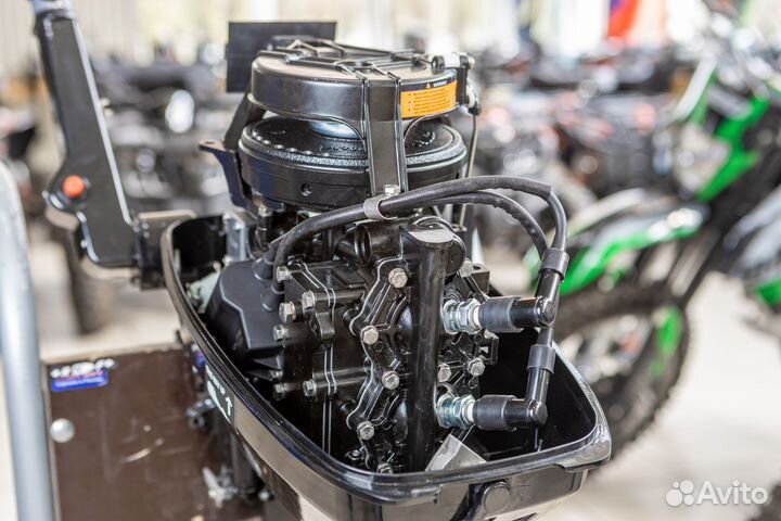 Лодочный мотор Gladiator G 9.8 FHS